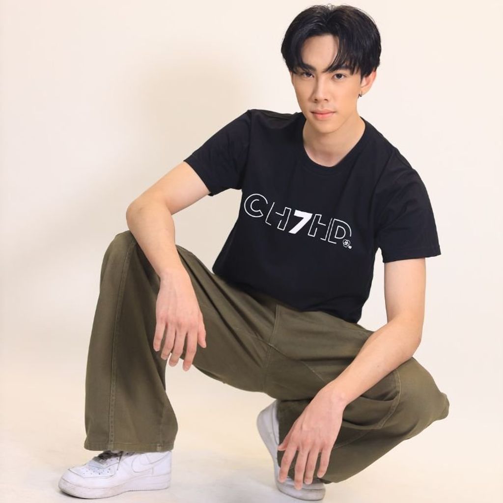 เสื้อยืดคอกลม Ch7HD เสื้อยืดคอกลม ผ้าคอตตอน 100% ใส่สบาย ระบายอากาศดี